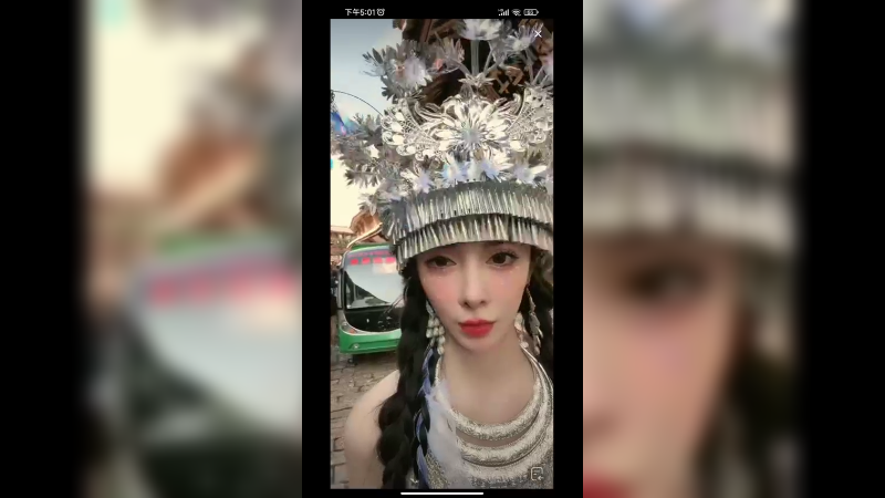 美女穿少数民族服饰真好看啊