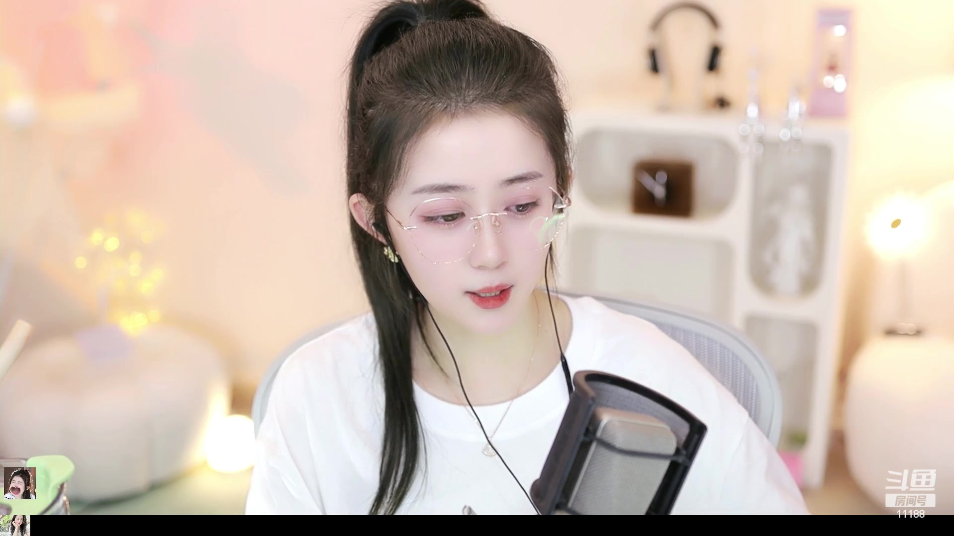 【2023-08-01 21点场】阿梨small：清纯女大学生又回来啦！