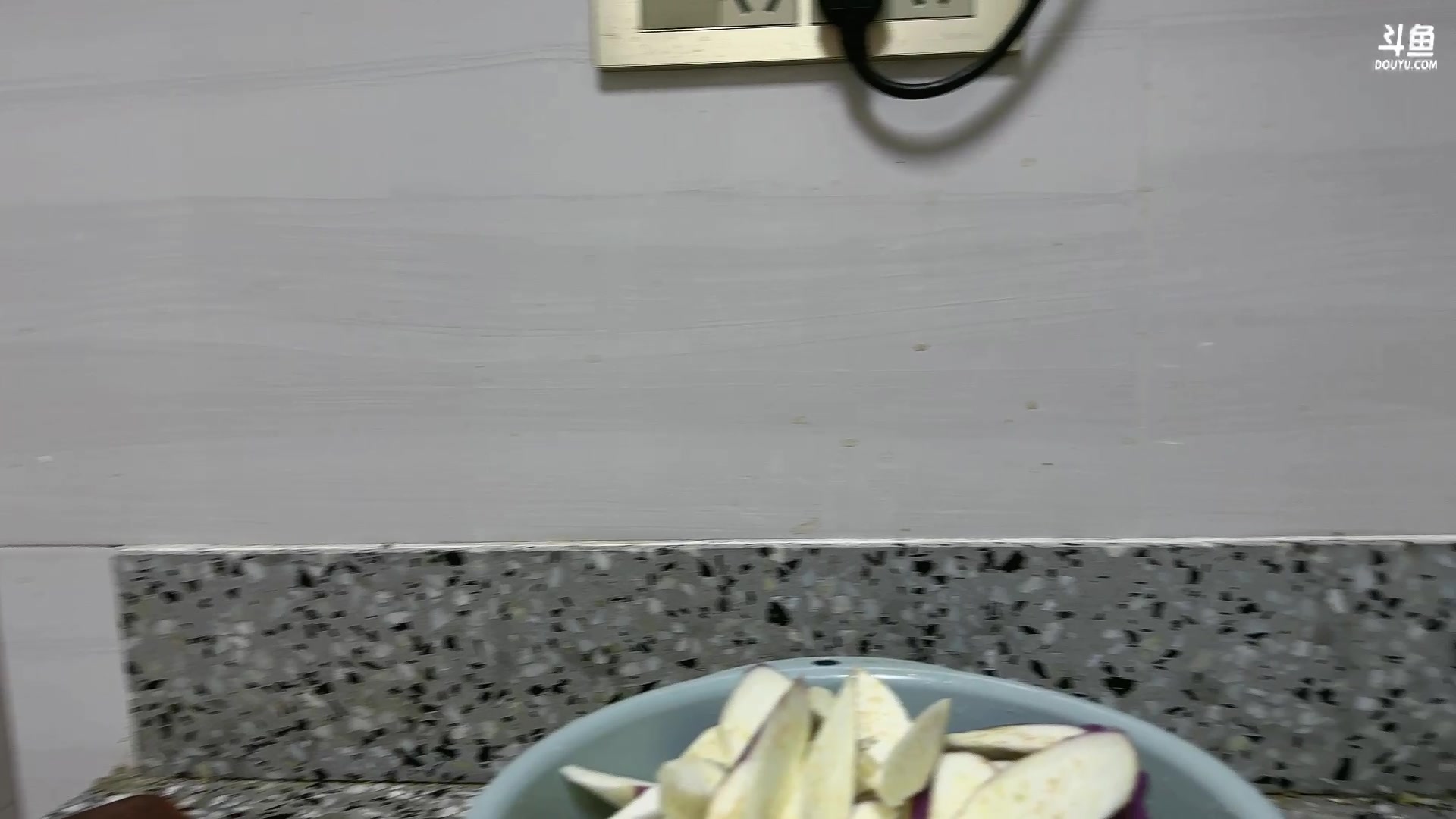 【2023-08-01 08点场】昔恩小姐姐：【小奶团】今天0.1元粉丝牌噢~