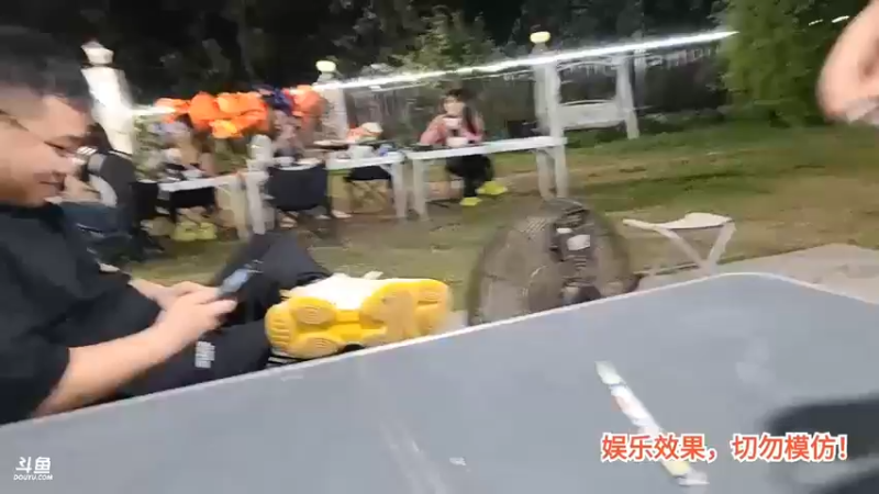 洪湖乡野趣味团播 肖哥叫大哥吃饭了，今天有鳝鱼