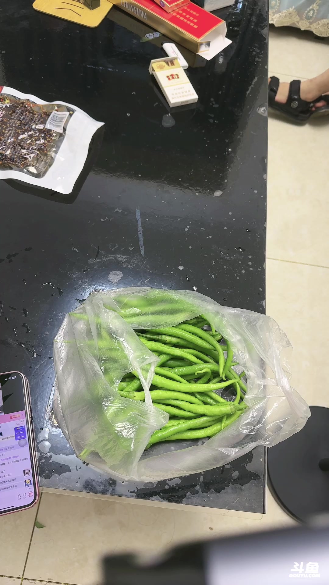 【2023-08-01 08点场】昔恩小姐姐：【小奶团】今天0.1元粉丝牌噢~