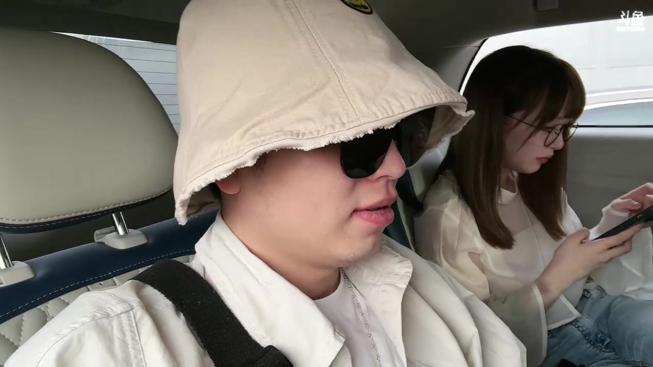 【2023-08-01 17点场】轰轰仔：轰轰：今早直击云南 下午户外！