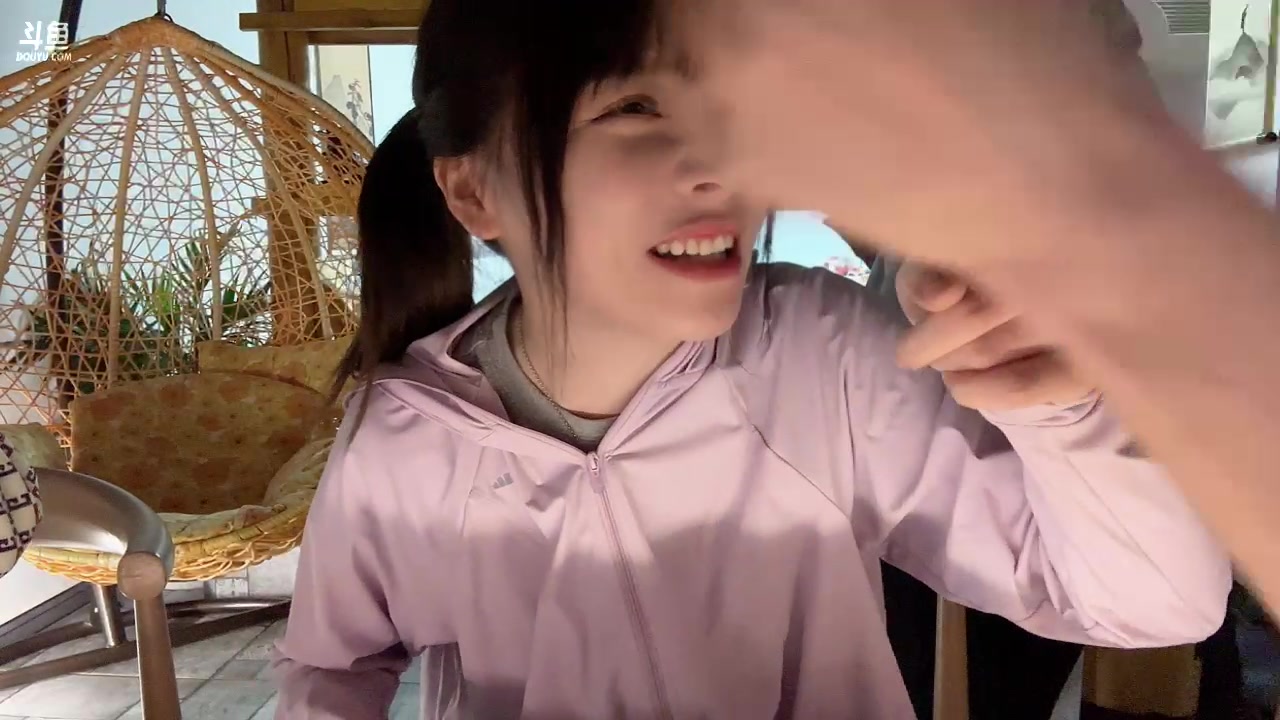 【2023-08-02 22点场】童猪啊i：云南Day0，钻粉狂欢1毛卡粉丝牌！