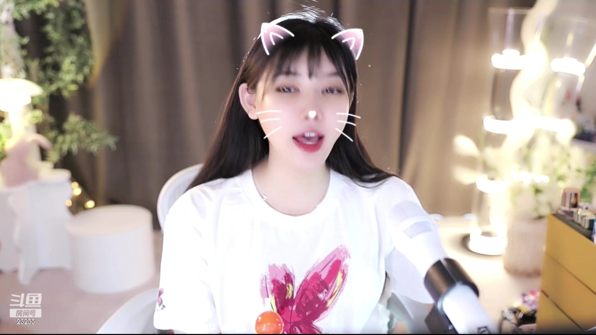 【2023-08-04 15点场】喵小莎：下午3点，晚上11点。