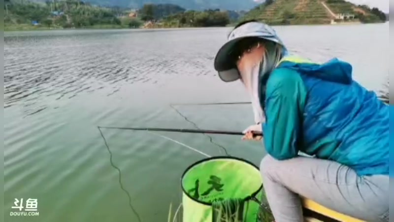 【2023-08-04 18点场】中华户外钓鱼：陆水湖玉米打浮