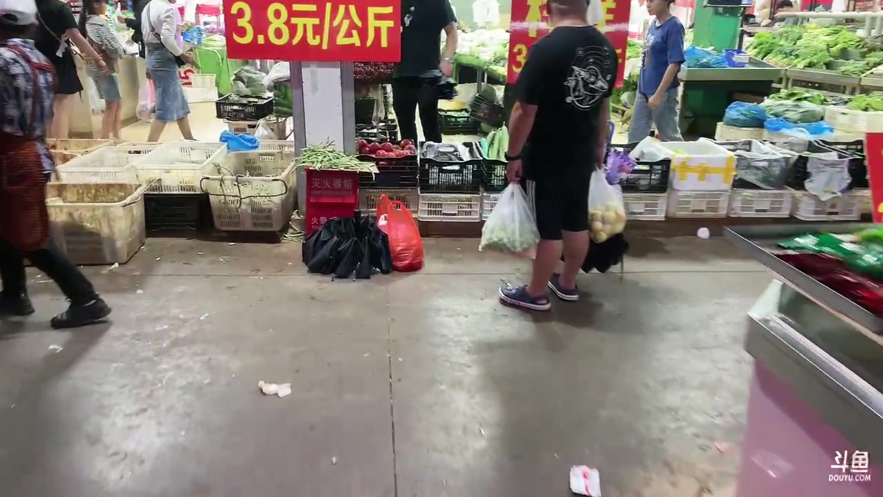 【2023-08-05 18点场】金甲EzNpc：头脑day2三月钻粉送卡包.