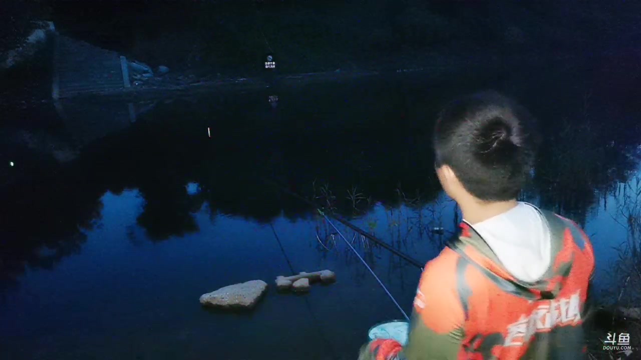 【2023-08-05 19点场】中华户外钓鱼：悟哥带我飞