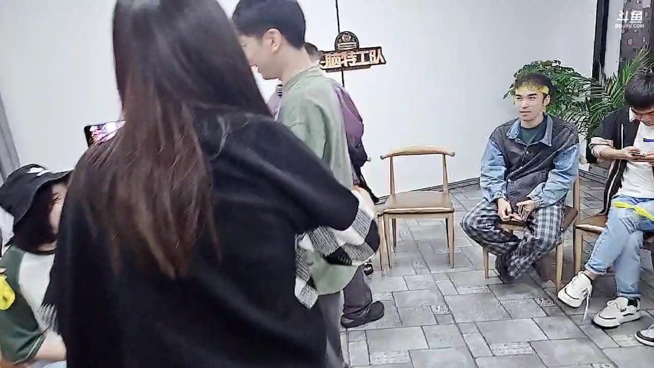 【2023-08-04 22点场】王大谋119：【小奶团】双倍 早上五点出发云南准备吃虫