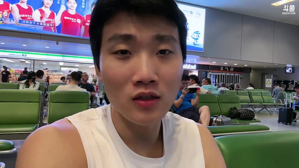 【2023-08-06 17点场】胸肌很大的良小伞：去西安的路上一毛钱卡牌子巨龙族集合！