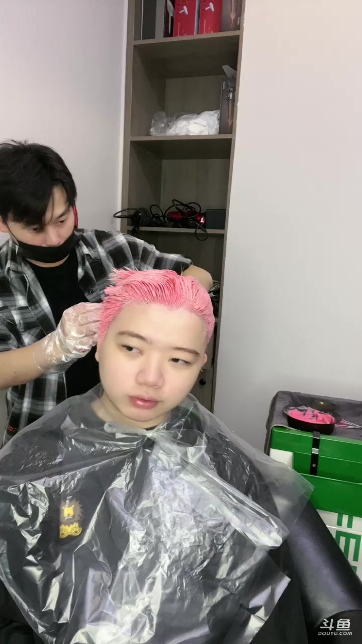 【2023-08-08 16点场】一家之猪ovo：染头发惩罚