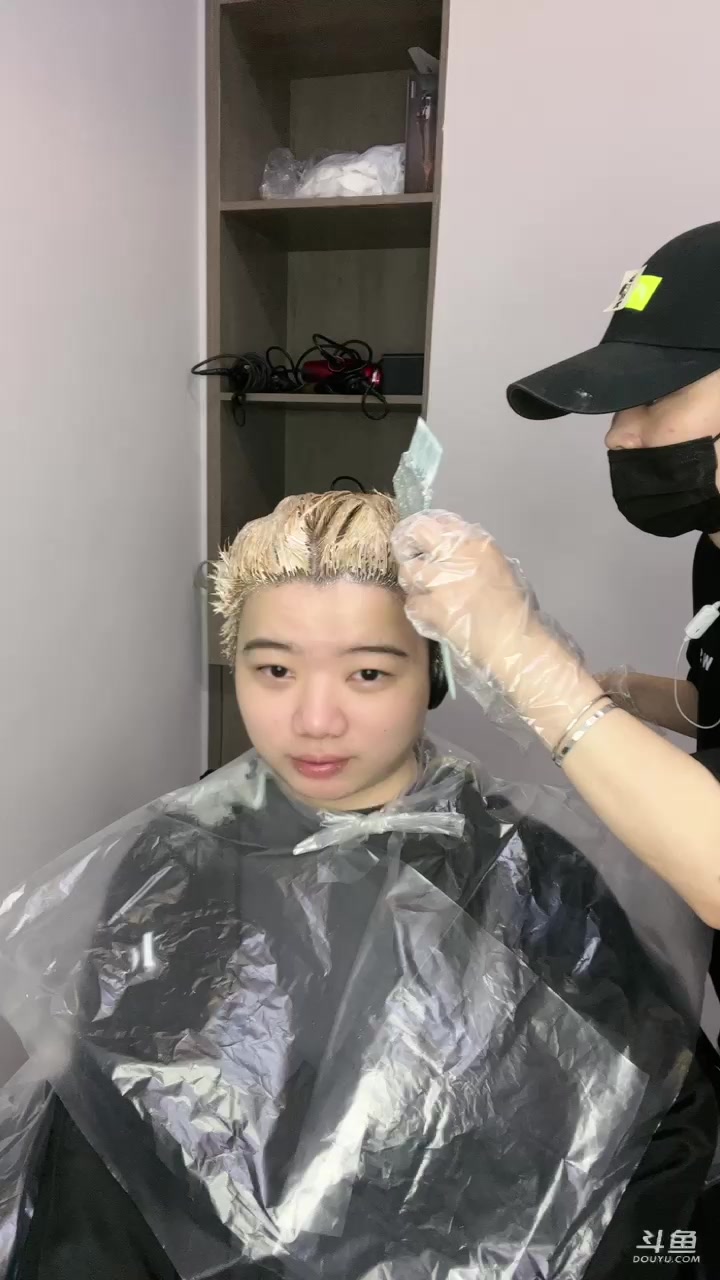 【2023-08-08 13点场】一家之猪ovo：染头发惩罚