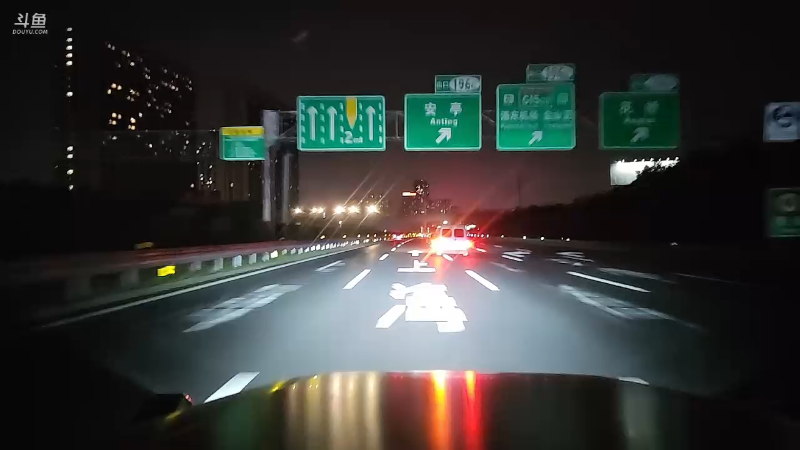 开汽车爽吗？