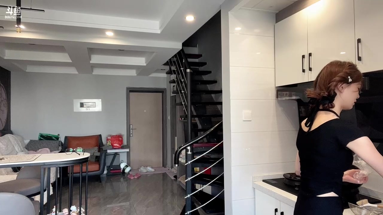 【2023-08-08 17点场】甜瓜不是呆瓜：五点左右直播做饭