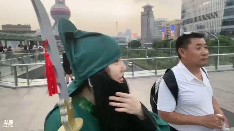 【2023-08-11 18点场】地表最强狸仔仔哟：户外和大哥的社死挑战！