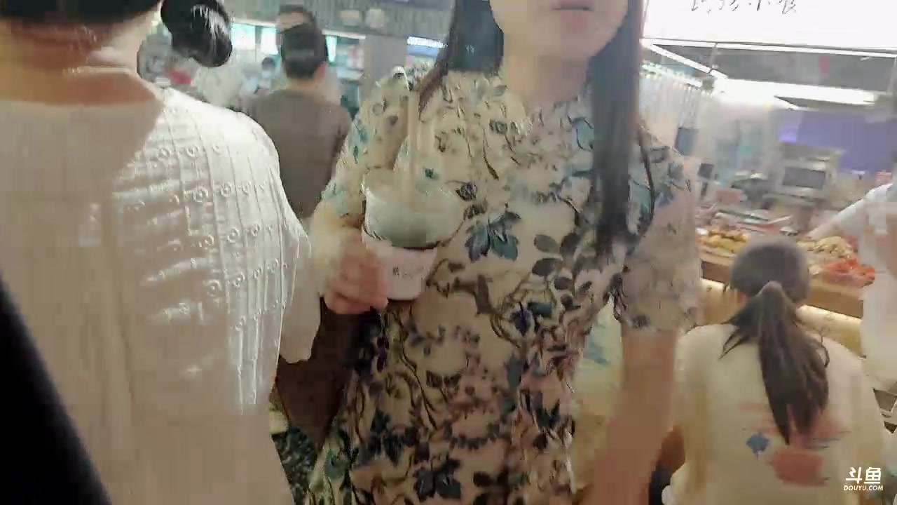 【2023-08-16 11点场】甜心战士：回苏州随缘手机直播么么