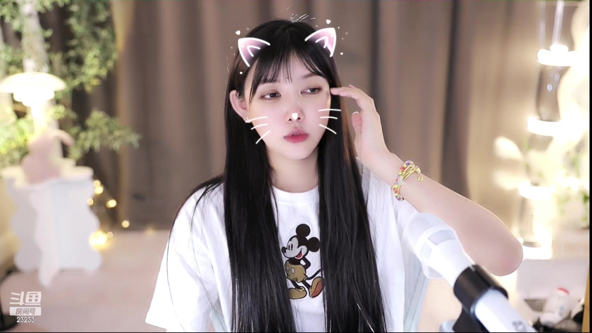 【2023-08-15 23点场】喵小莎：恭喜菠萝哥荣升幻神！~