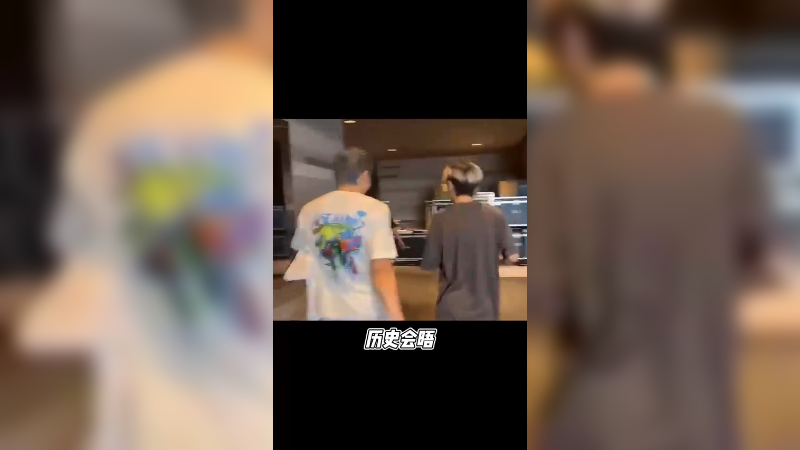 怎么都搁伞皇直播间叫父亲呢？