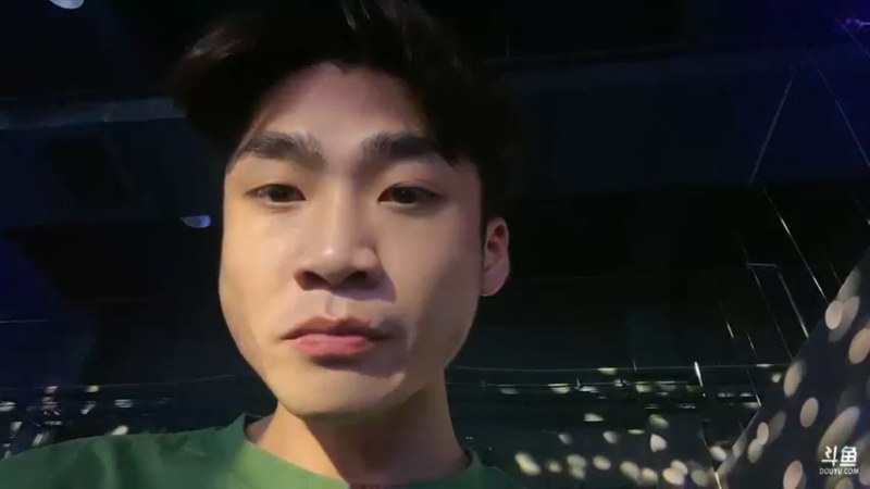 【2023-08-20 21点场】白鲨石头丶：今天钻粉2.5倍~~~~~~~