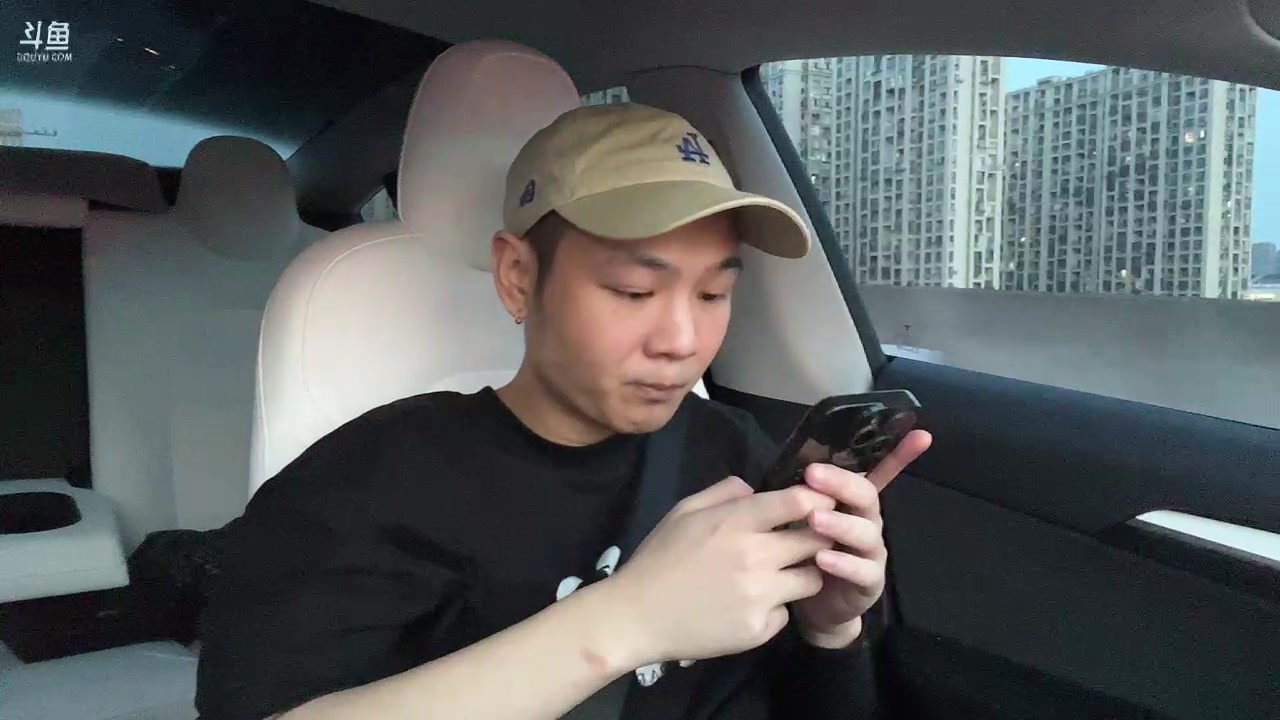 【2023-08-21 18点场】Kiki仔ovo：出门踩点啦