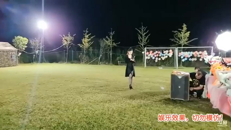 洪湖乡野趣味团播女主播楠楠翻唱流行情歌