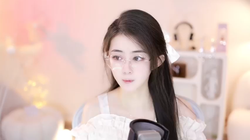 【2023-08-22 14点场】阿梨small：清纯女大学生回来啦！