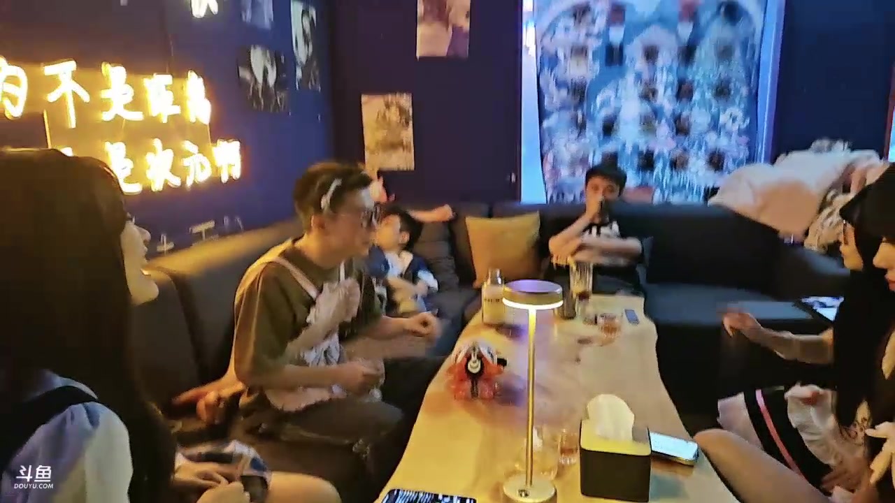 【2023-08-23 23点场】南波儿大魔王丶：今晚体验女仆店！