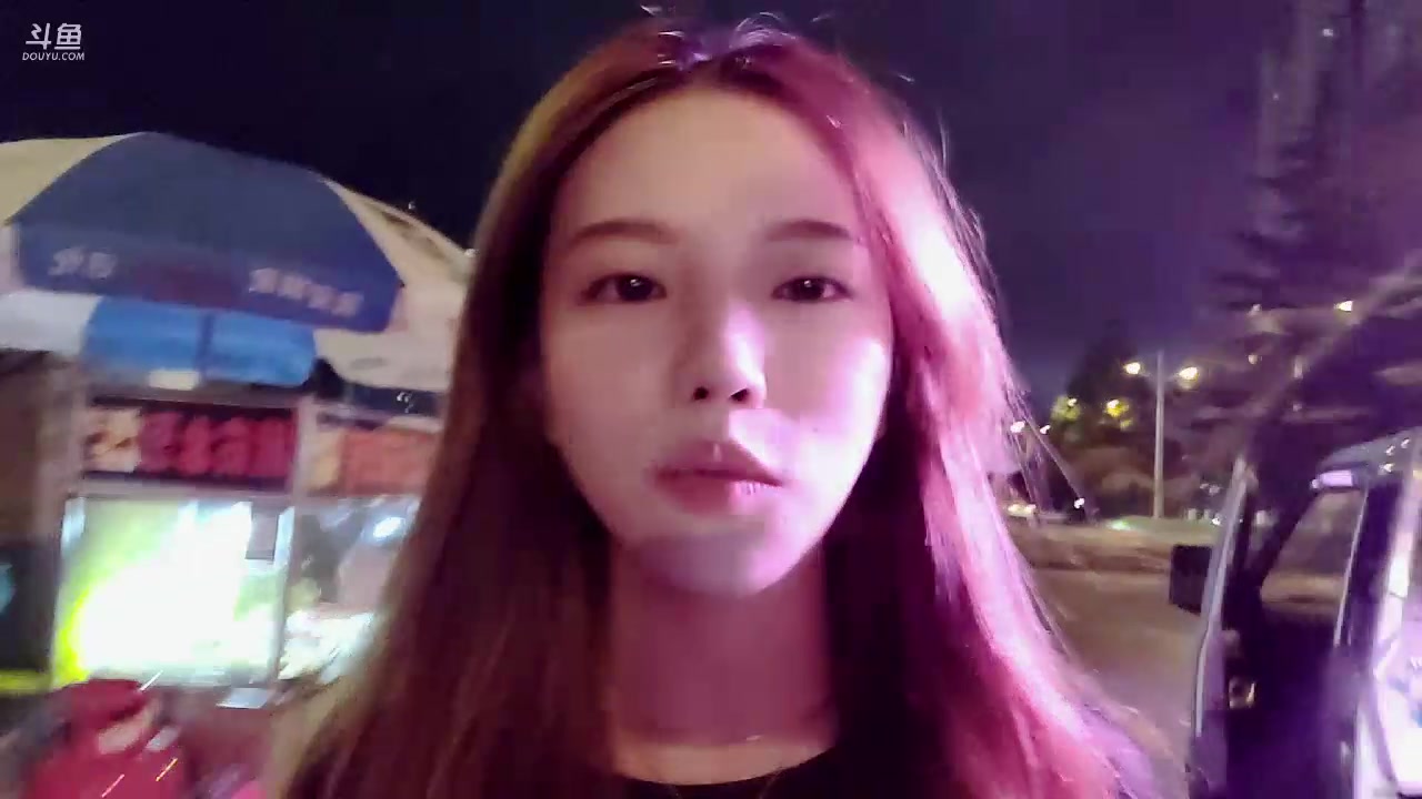 【2023-08-24 21点场】唐6儿：【小奶团】一会到酒店看情况开播～