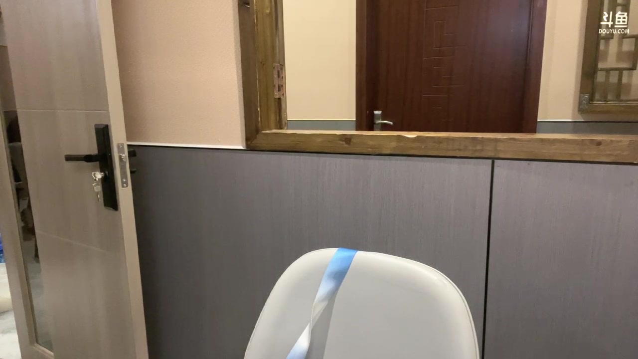 【2023-08-25 22点场】王纪超666：【0.1元粉丝牌】杭州团建不定时开播