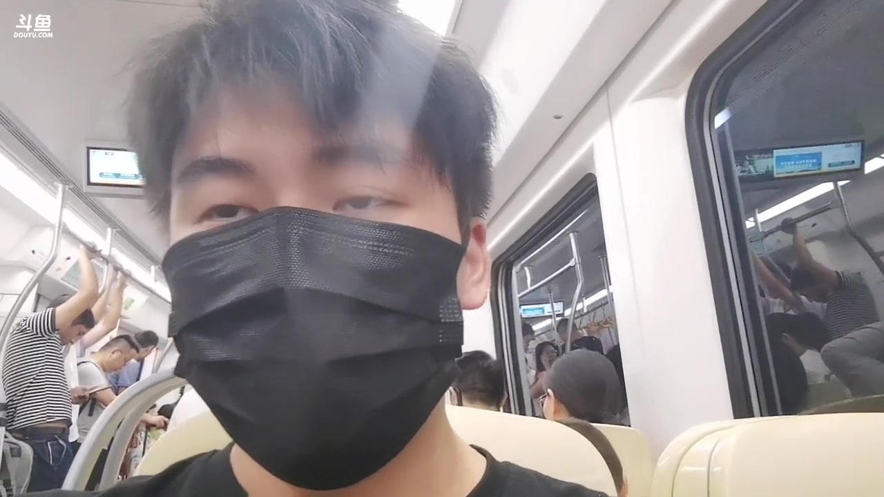 【2023-08-25 19点场】As童话话话：【4倍】终于到成都了，美食探店主播上线