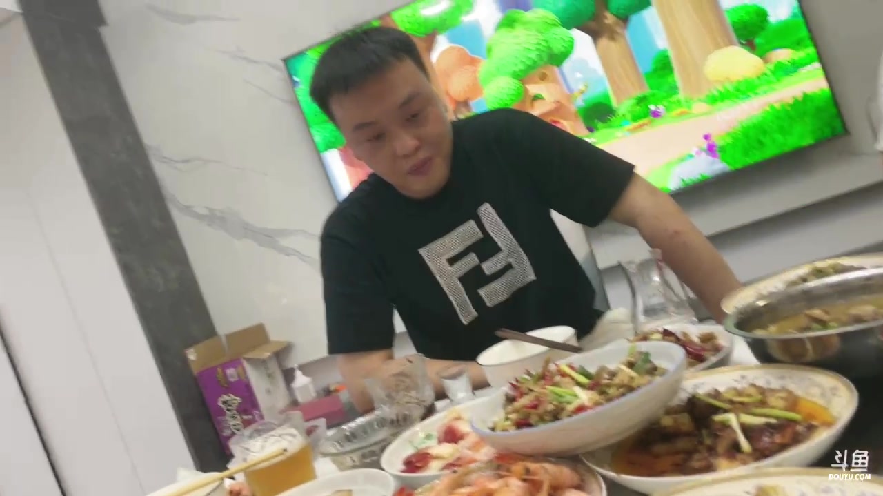 【2023-08-25 18点场】澄海3c晨曦：家宴欢迎一下铁哥。