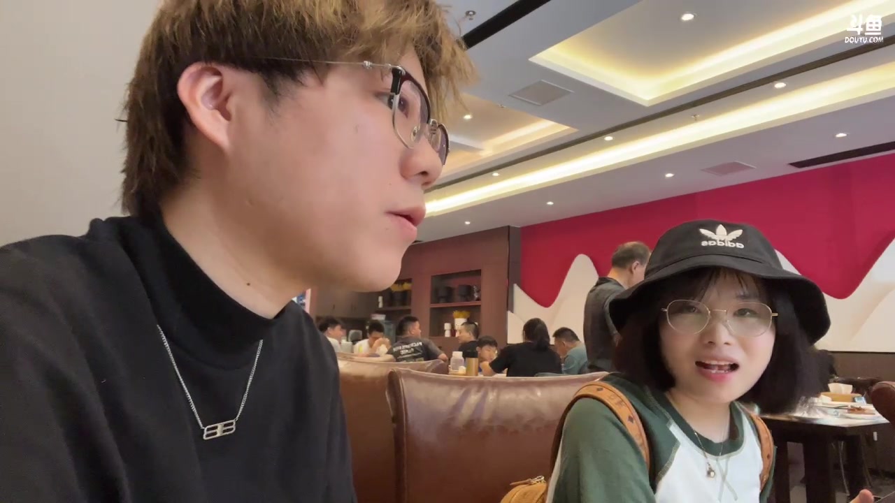 【2023-08-26 12点场】imxiaoxin：【✘-✘】团建3周年 疼！