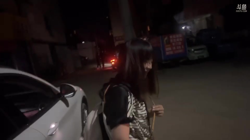 【2023-08-26 23点场】黑欢喜：看看跑车！！！