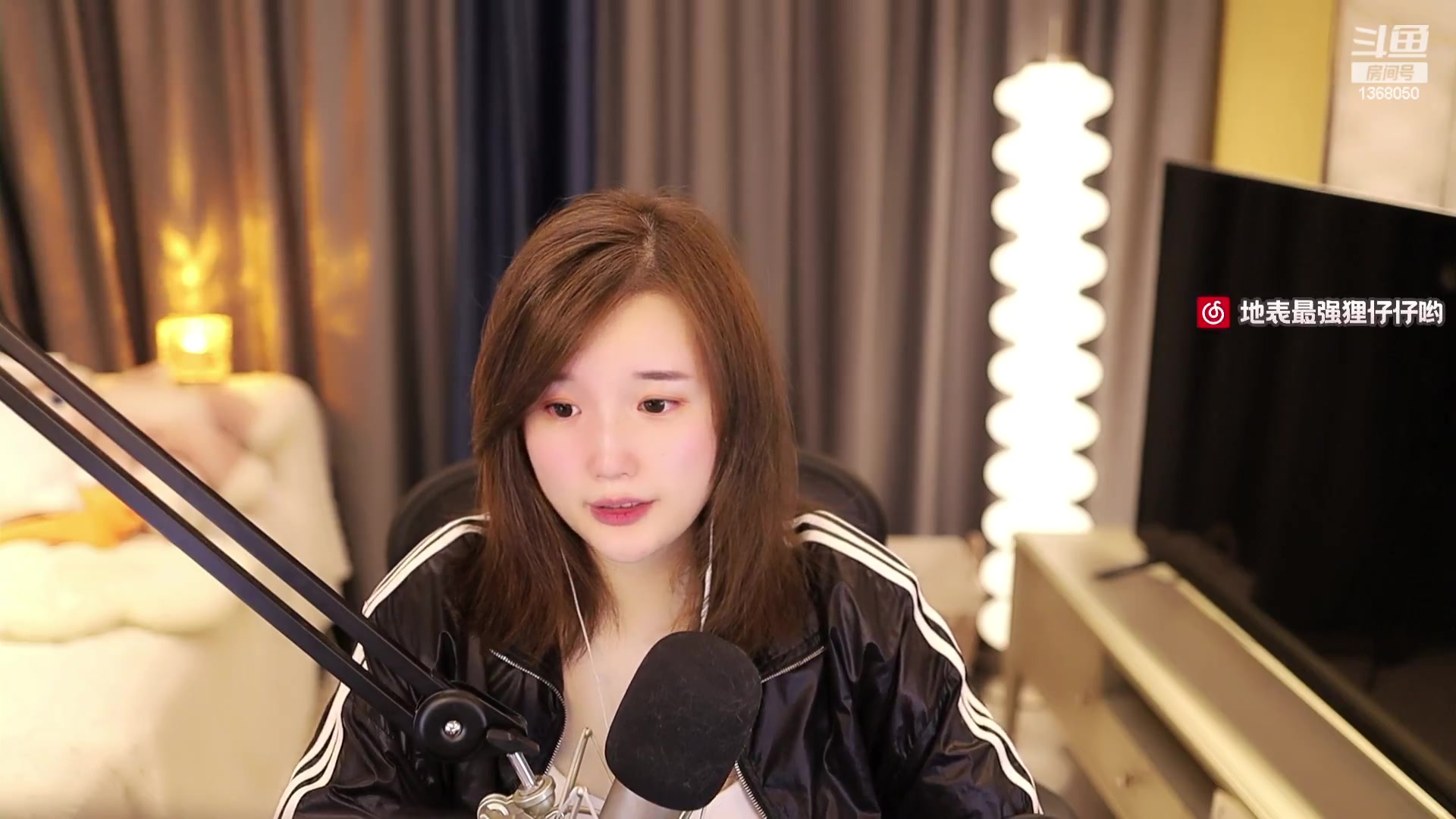 【2023-08-27 18点场】地表最强狸仔仔哟：帅气的聪明女孩！