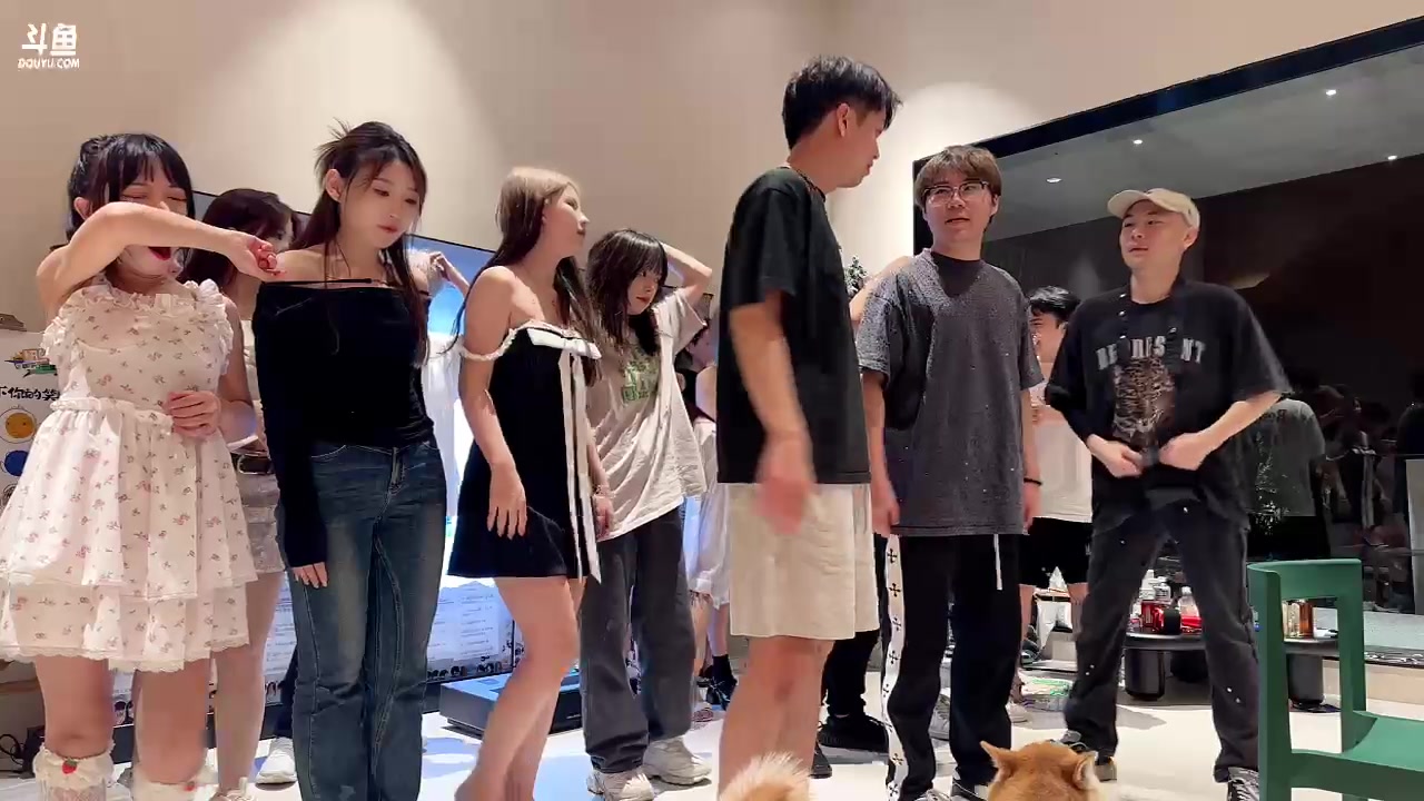 【2023-08-28 00点场】童猪啊i：心动一夏，四季歌会 决赛之夜，嗨翻全场￥