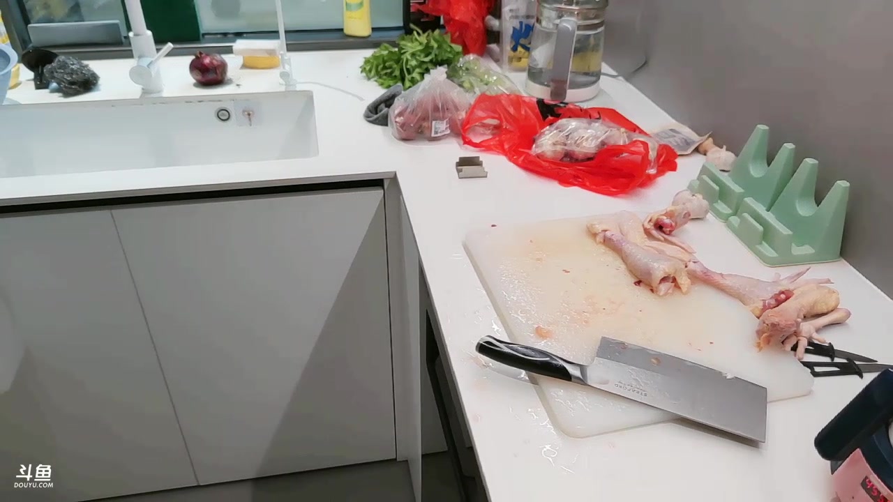 【2023-08-28 16点场】辛巴imb丶丶：生蚝鸡煲！鸡肉超香