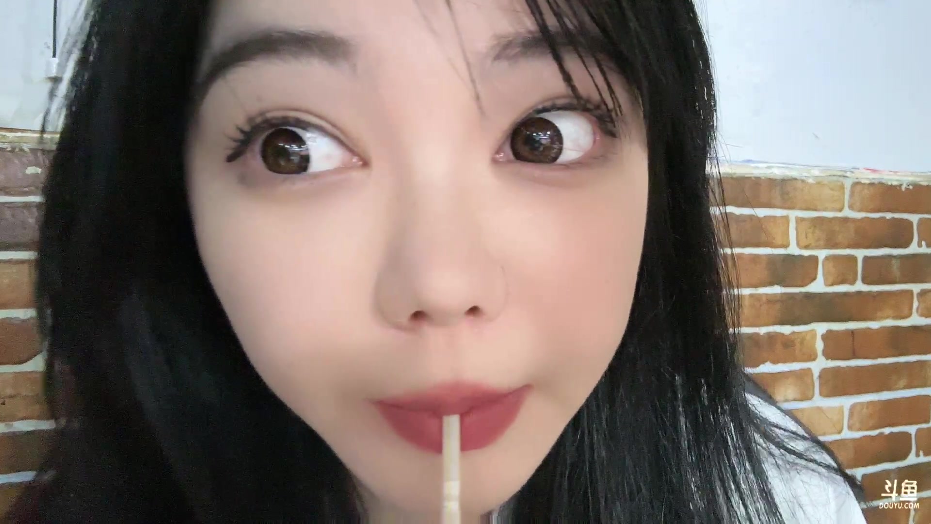 【2023-08-31 19点场】刘飞儿faye：飞儿 和女粉吃烙锅