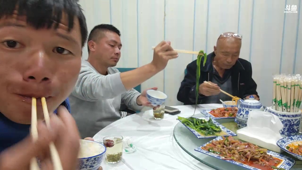 【2023-08-28 20点场】叶子户外：《纪实直播》day25早上7点30看日出