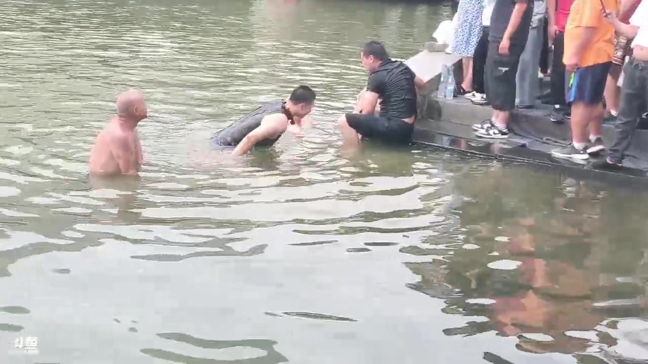 【2023-9-1 12点场】主播索老师:明天去看伯伯跳水？