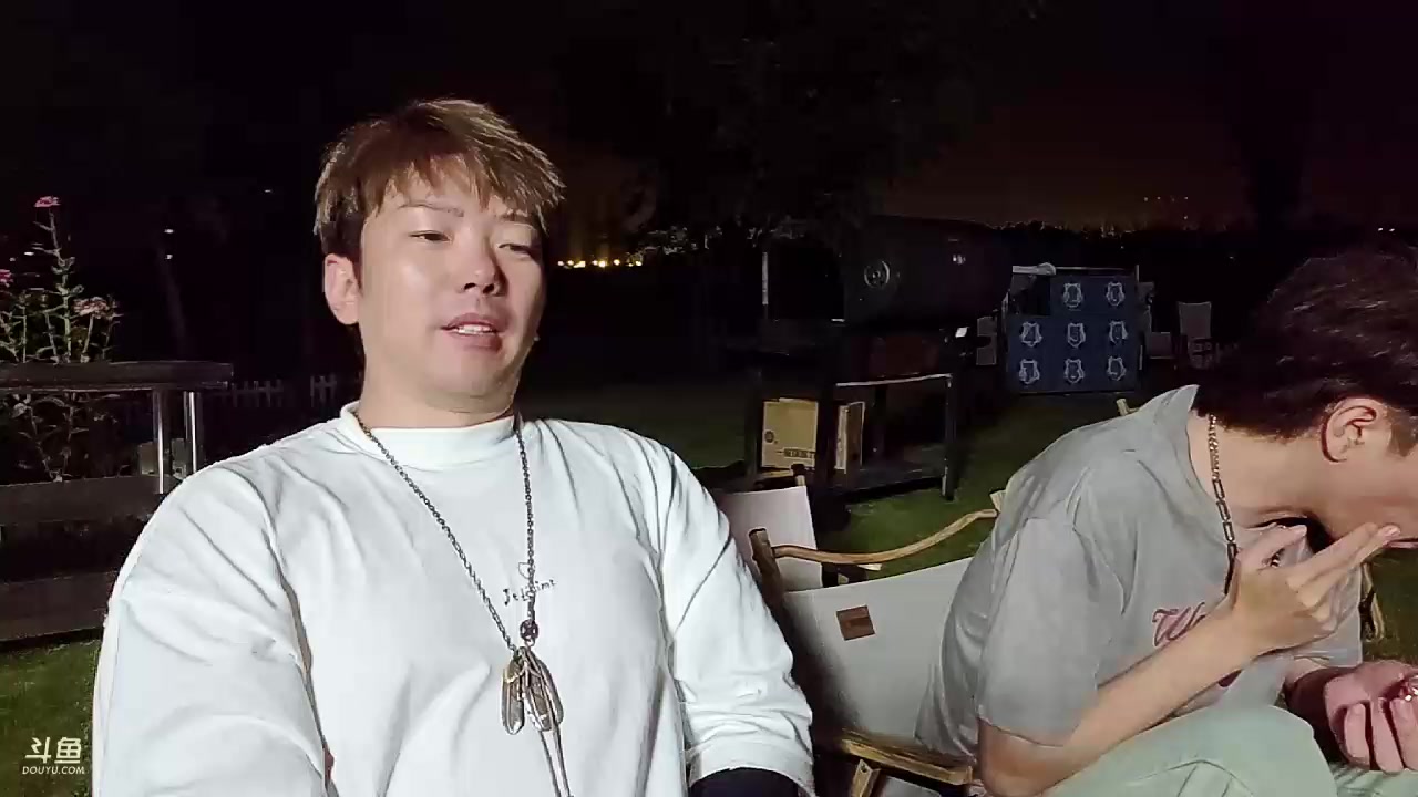 【2023-09-01 04点场】赛文柒Seven：两点半之前开 手机充电