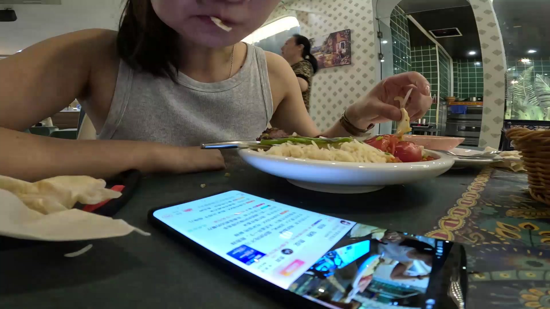 【2023-09-03 17点场】刘灶灶：刘灶灶的瓷器铺，三点半后户外