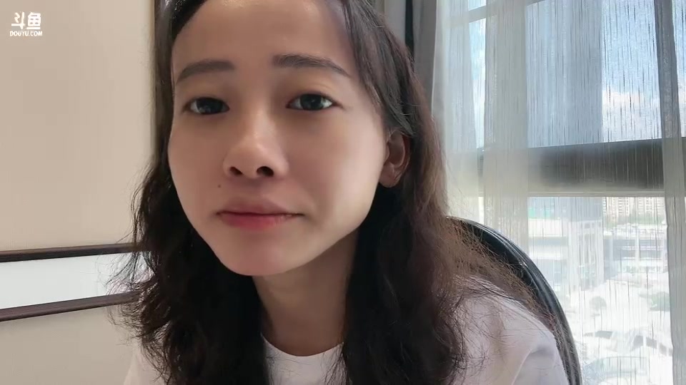 【2023-8-31 12点场】惠娜娜呀:【小奶团】985团播