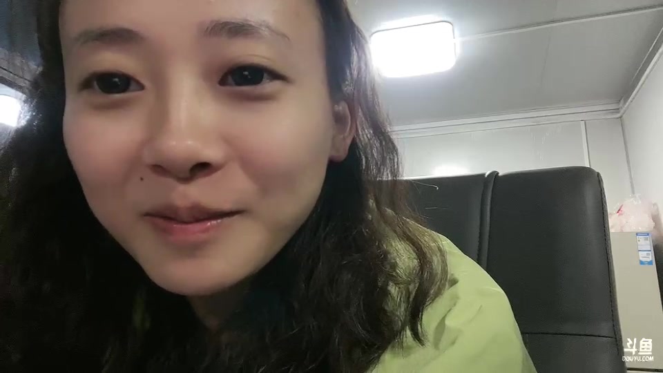 【2023-8-31 20点场】惠娜娜呀:【小奶团】985团播