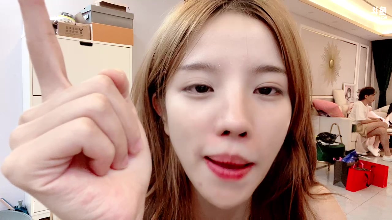 【2023-09-05 22点场】唐6儿：【小奶团】晚点去团儿家不定时开播