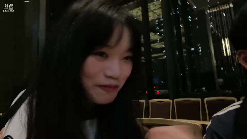 【2023-09-04 18点场】叁三QvQ：今天户外接到包包播～