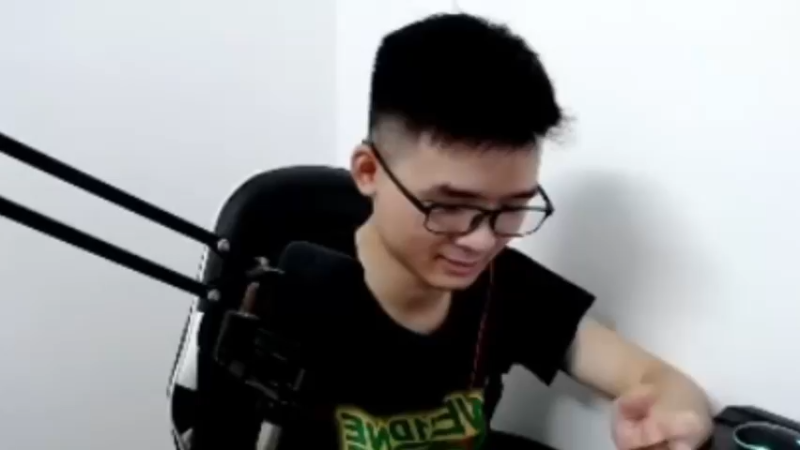 铠玩家站起来了（物理上）