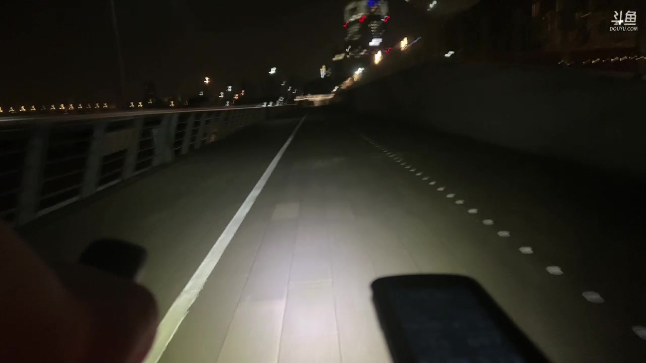 【2023-09-07 02点场】即将拥有人鱼线的PDD：大战牛头人