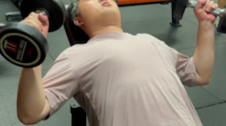 不知道能不能审核过
力得士，出发！