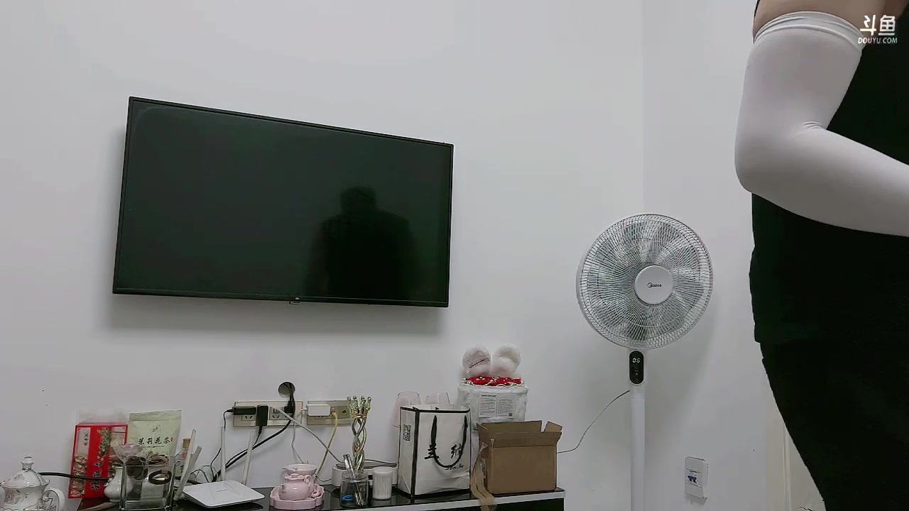 【2023-09-08 17点场】昔恩小姐姐：【小奶团】小胖女人，无所畏惧~