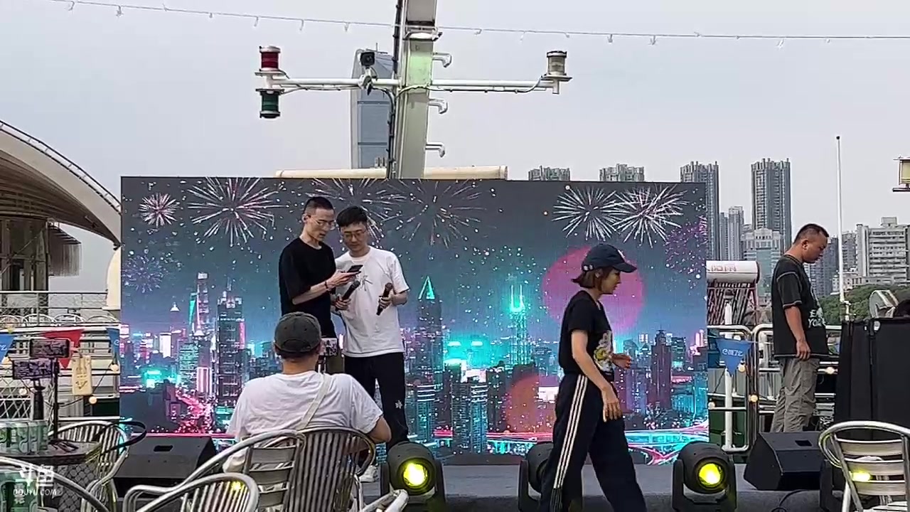 【2023-09-10 17点场】喔唷童夕：【童夕】武汉户外第四天！