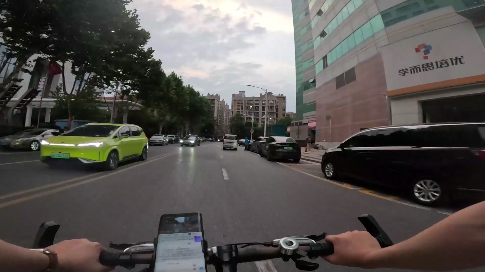 【2023-09-10 18点场】刘灶灶：刘灶灶的瓷器铺，一毛办卡